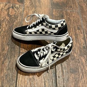 Vans Black and White checkers